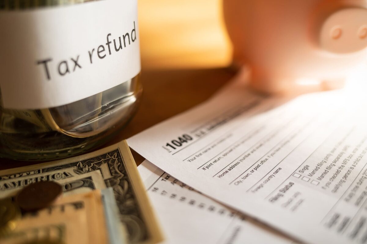 Tax refund piggy bank